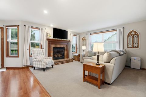 Tiny photo for 465 Carillion Drive, Springfield, OH 45503 (MLS # 226000713)