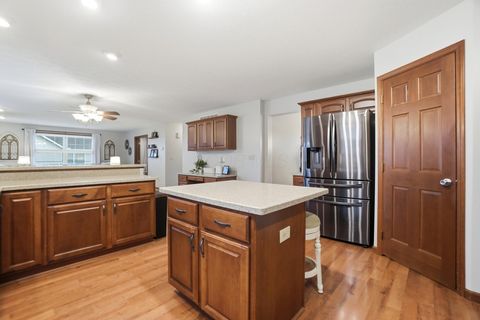 Tiny photo for 465 Carillion Drive, Springfield, OH 45503 (MLS # 226000713)