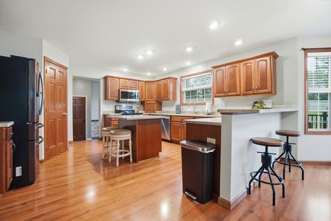 Tiny photo for 465 Carillion Drive, Springfield, OH 45503 (MLS # 226000713)