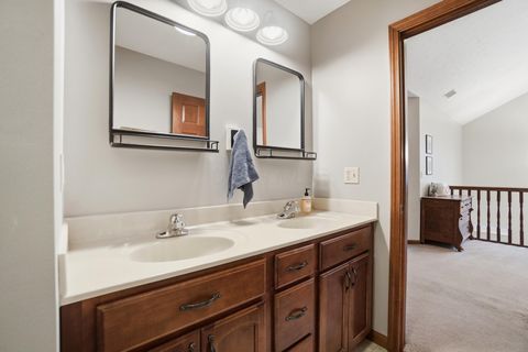 Tiny photo for 465 Carillion Drive, Springfield, OH 45503 (MLS # 226000713)