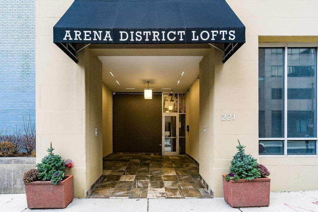 Photo of 221 N Front Street 103 #103, Columbus, OH 43215 (MLS # 226037073)