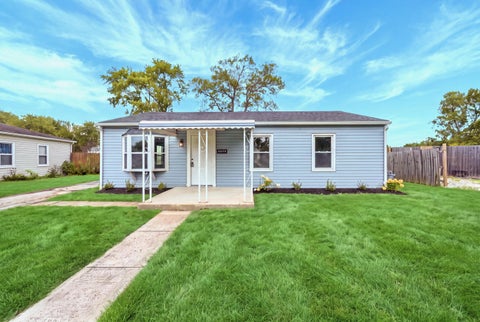 Photo of 2676 Shelly Drive, Columbus, OH 43207 (MLS # 226036466)