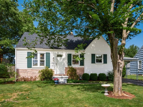 Photo of 331 Kessler Street, Groveport, OH 43125 (MLS # 226024429)