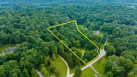 Photo of 661 Welsh Lane NE, Granville, OH 43023 (MLS # 225025620)