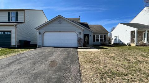 Photo of 5213 Echelon Drive, Canal Winchester, OH 43110 (MLS # 226006059)