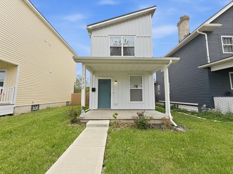 Photo of 172 Whitethorne Avenue, Columbus, OH 43223 (MLS # 225042968)