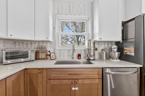 Tiny photo for 5231 Arrowood Court, Columbus, OH 43229 (MLS # 226000923)