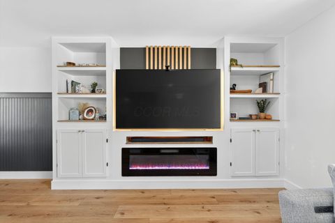 Tiny photo for 5231 Arrowood Court, Columbus, OH 43229 (MLS # 226000923)