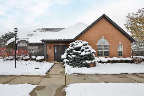 Tiny photo for 2579 Trotterslane Drive, Columbus, OH 43235 (MLS # 225044654)