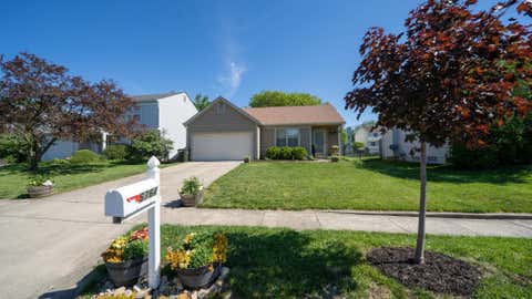 Homes For Sale - 6764 Bennell Drive<br/> Reynoldsburg, OH 43068