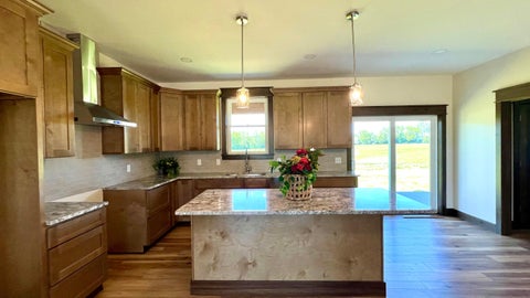 Tiny photo for 1564 Brooke Park Drive, Circleville, OH 43113 (MLS # 226031039)
