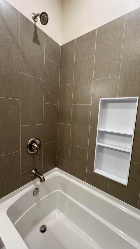 Tiny photo for 1564 Brooke Park Drive, Circleville, OH 43113 (MLS # 226031039)