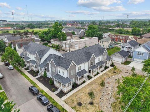 Photo of 275 S Grubb Street, Columbus, OH 43215 (MLS # 225036905)