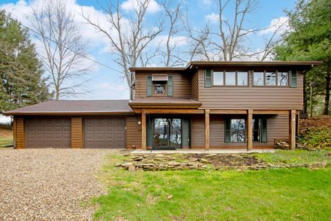 Photo of 4225 Covert Road, Perrysville, OH 44864 (MLS # 226011387)