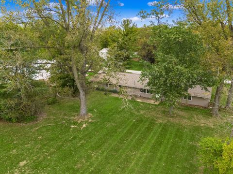 Tiny photo for 2715 Ione Court, Columbus, OH 43235 (MLS # 225039551)