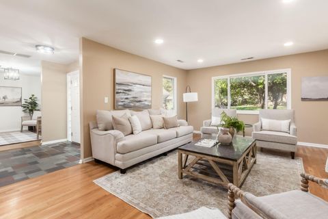 Tiny photo for 2715 Ione Court, Columbus, OH 43235 (MLS # 225039551)