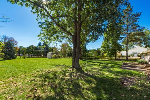 Tiny photo for 2715 Ione Court, Columbus, OH 43235 (MLS # 225039551)