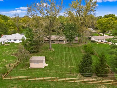 Tiny photo for 2715 Ione Court, Columbus, OH 43235 (MLS # 225039551)