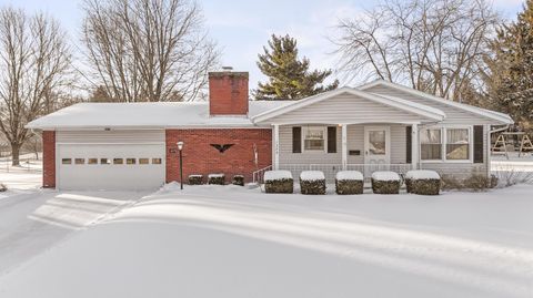 Photo of 1375 Edgewood Drive, Ashland, OH 44805 (MLS # 226002817)