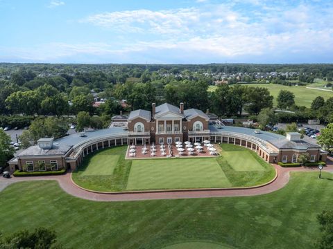 Tiny photo for 10 Pickett Place, New Albany, OH 43054 (MLS # 226000841)