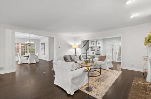 Tiny photo for 10 Pickett Place, New Albany, OH 43054 (MLS # 226000841)