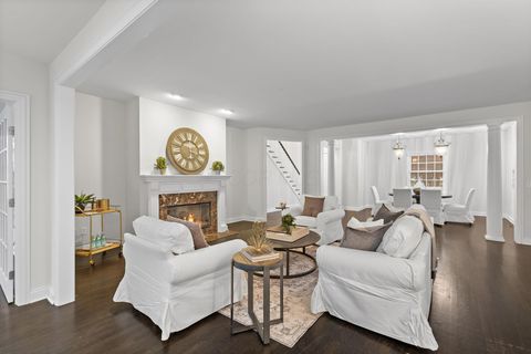 Tiny photo for 10 Pickett Place, New Albany, OH 43054 (MLS # 226000841)