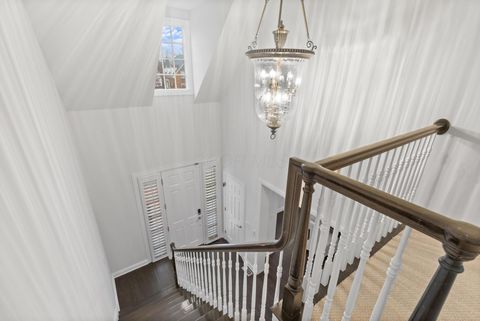 Tiny photo for 10 Pickett Place, New Albany, OH 43054 (MLS # 226000841)