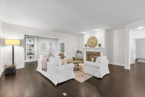 Tiny photo for 10 Pickett Place, New Albany, OH 43054 (MLS # 226000841)