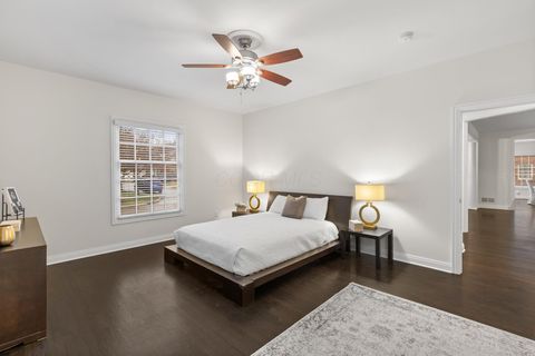 Tiny photo for 10 Pickett Place, New Albany, OH 43054 (MLS # 226000841)