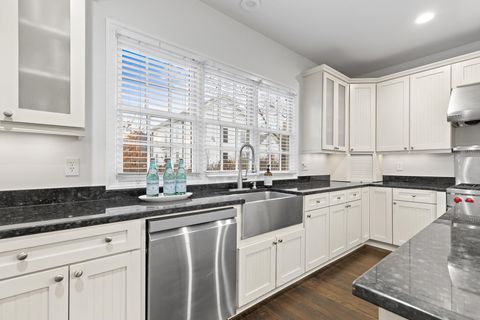 Tiny photo for 10 Pickett Place, New Albany, OH 43054 (MLS # 226000841)