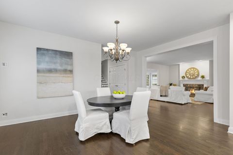 Tiny photo for 10 Pickett Place, New Albany, OH 43054 (MLS # 226000841)