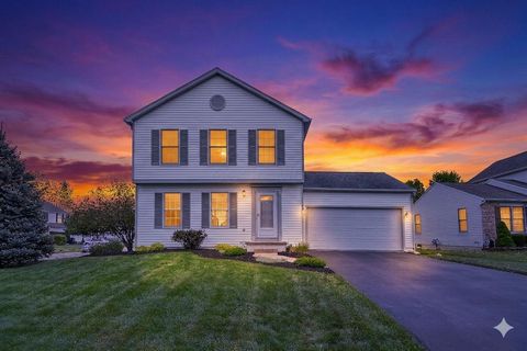Photo of 801 Whitehead Drive, Pataskala, OH 43062 (MLS # 226013879)