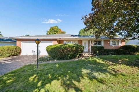 Photo of 5450 Sandalwood Boulevard, Columbus, OH 43229 (MLS # 226037880)