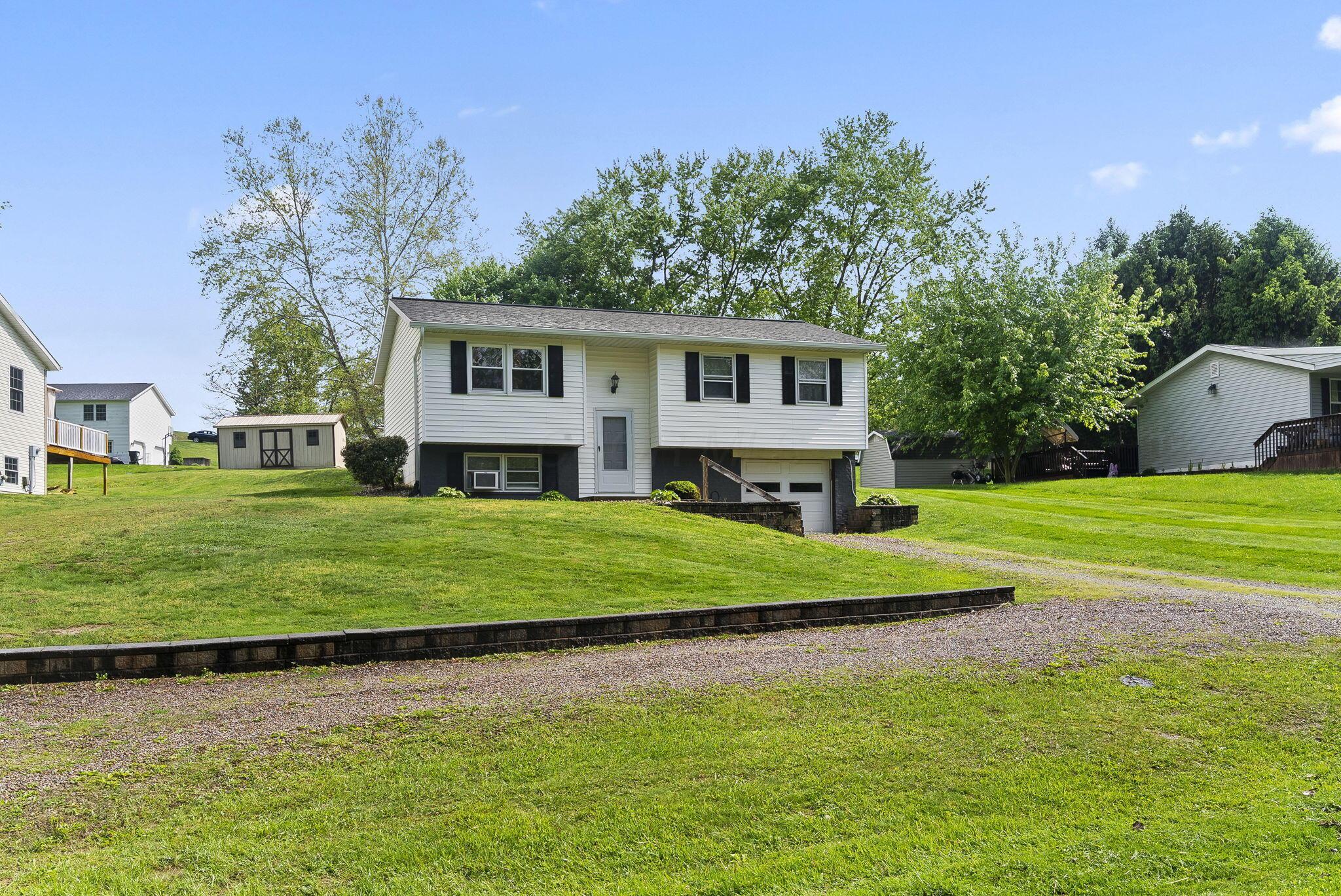6415 Tanglewood Drive