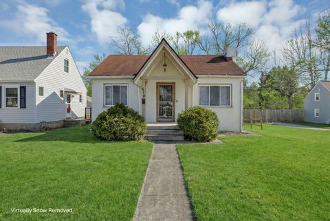 Photo of 630 Sheridan Drive, Lancaster, OH 43130 (MLS # 226004148)