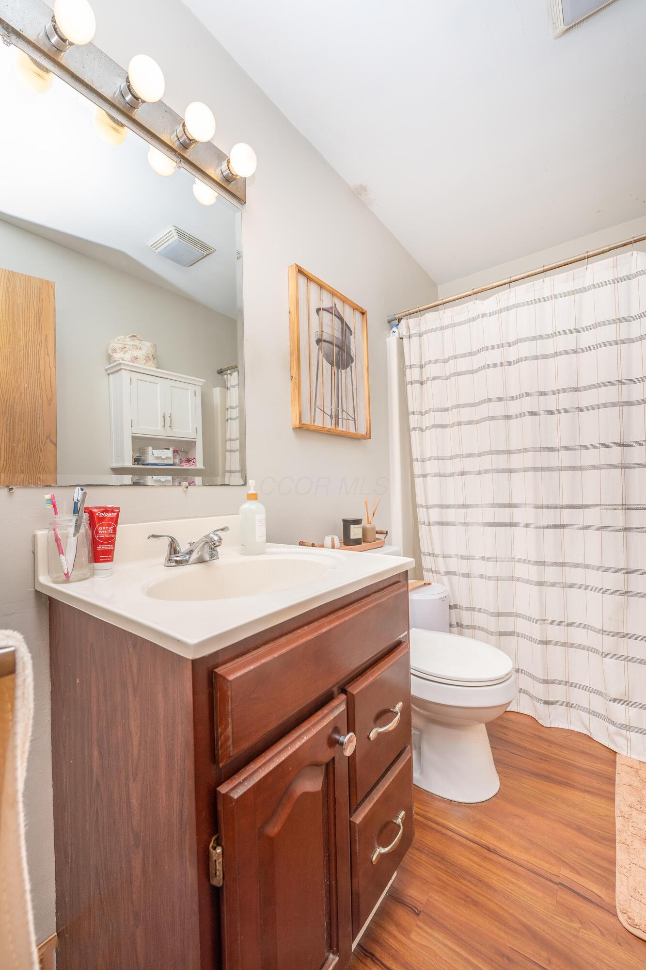 1709 Apple Valley Drive, Howard, Ohio image 12