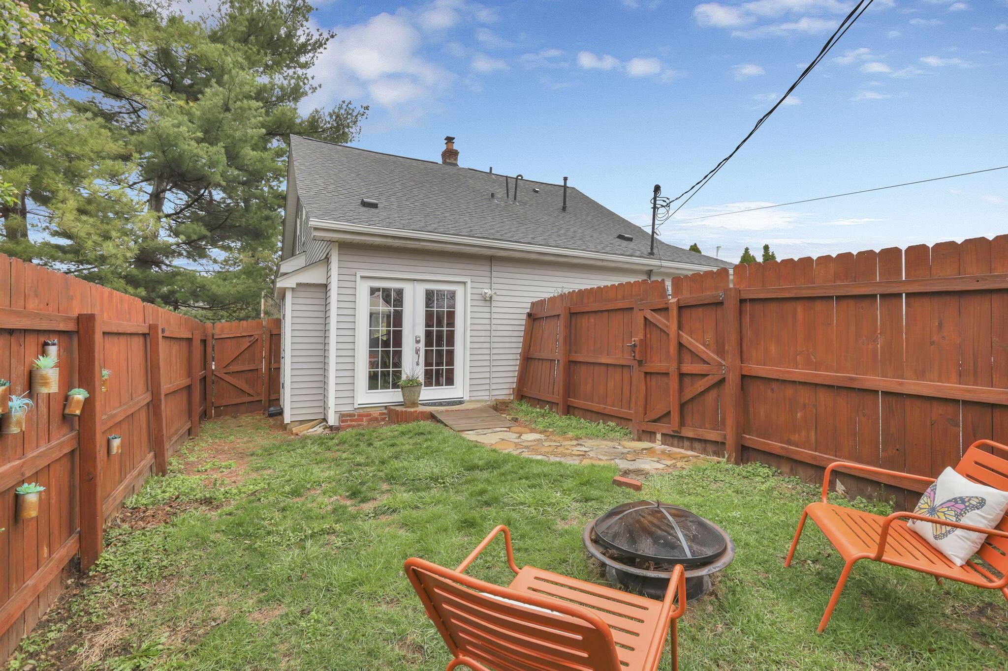 7487 E Main Street, Reynoldsburg, Ohio image 35