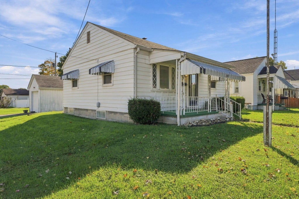 Photo of 640 N Roosevelt Avenue, Lancaster, OH 43130 (MLS # 226040468)