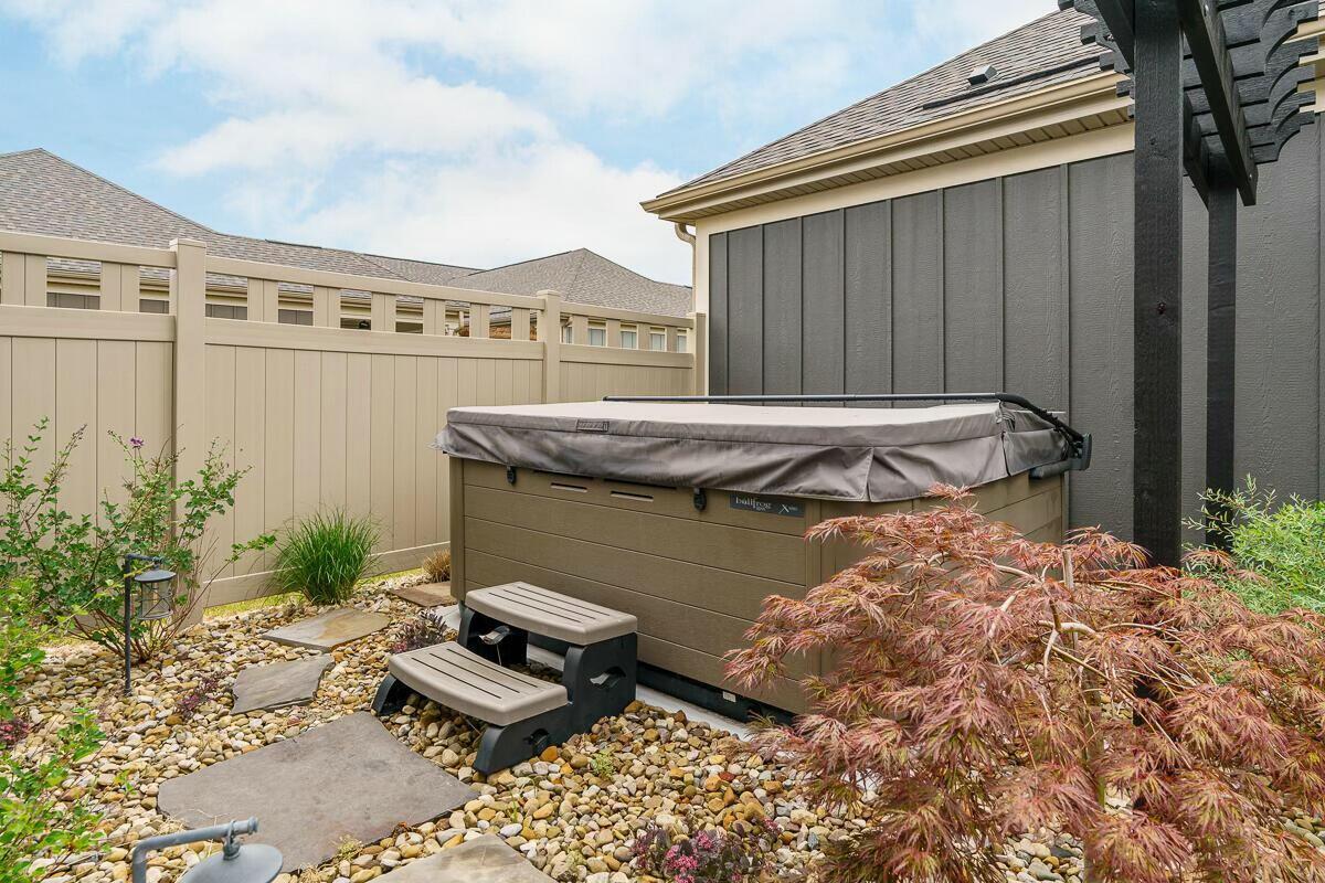3644 Quarter Pole Lane, Grove City, Ohio image 31