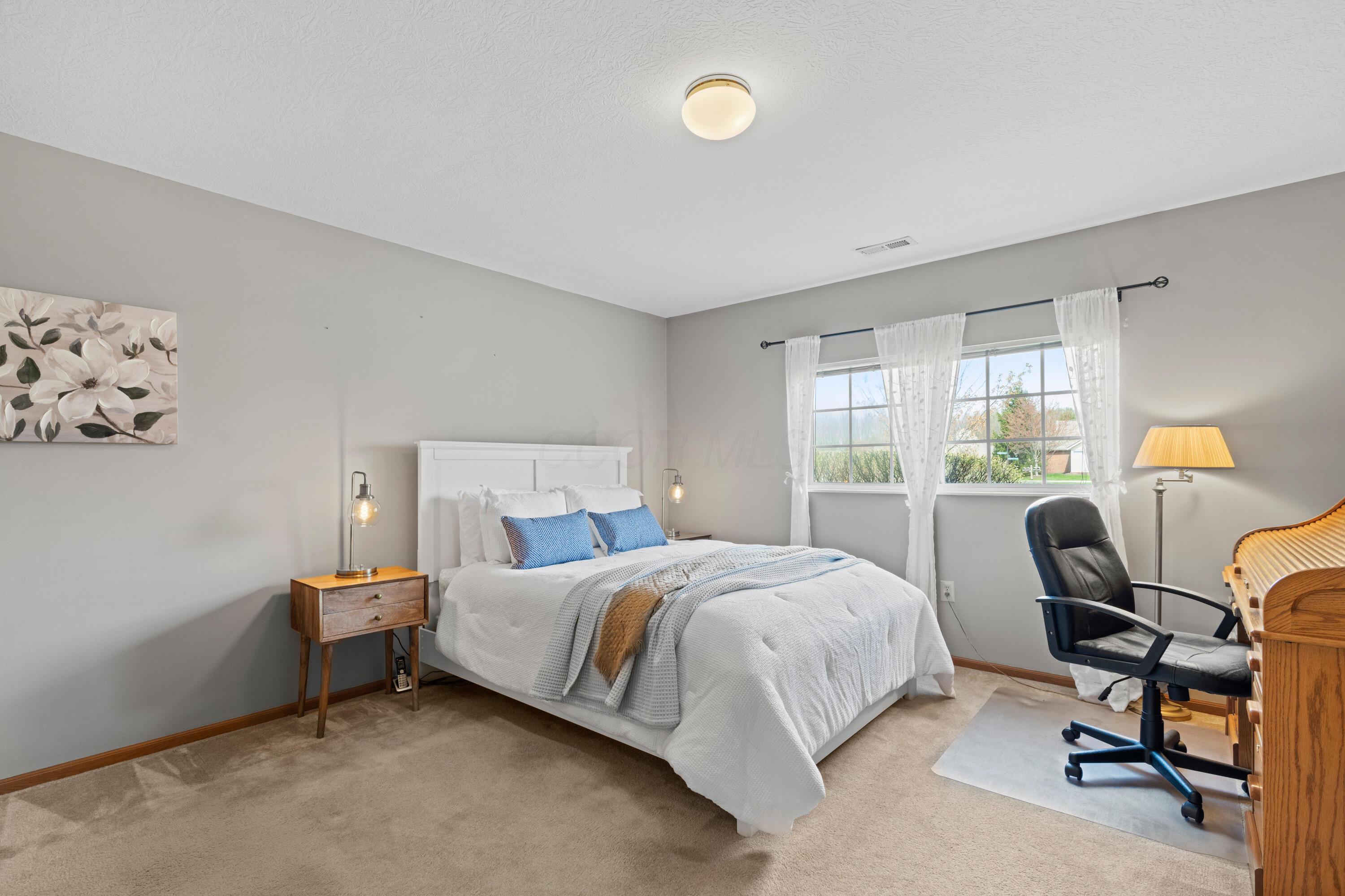 6831 Ridge Rock Drive, New Albany, Ohio image 16