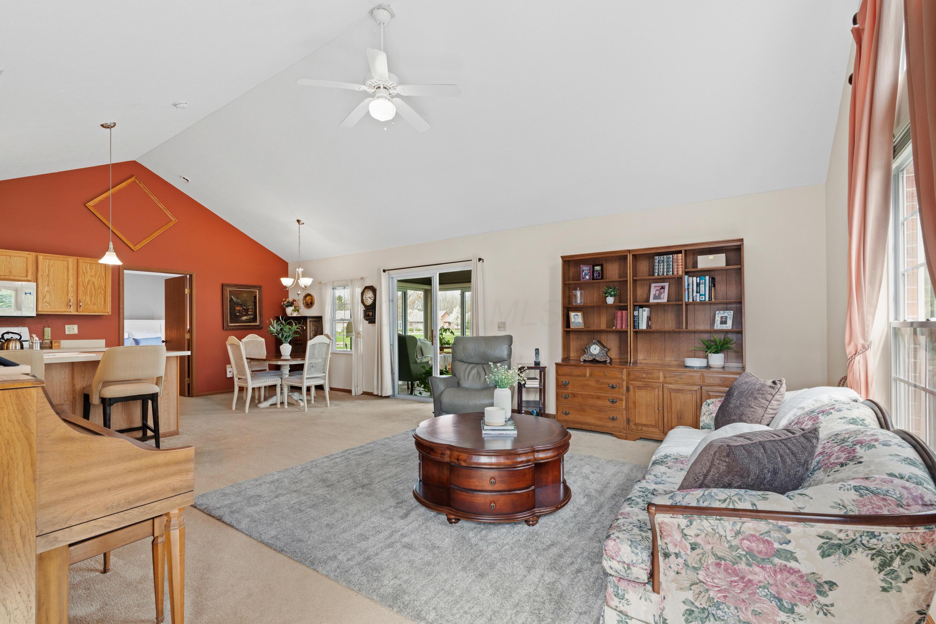 6831 Ridge Rock Drive, New Albany, Ohio image 5