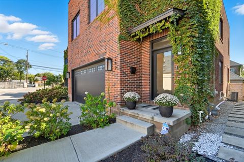 Tiny photo for 249 E Greenwood Avenue, Columbus, OH 43201 (MLS # 225037501)
