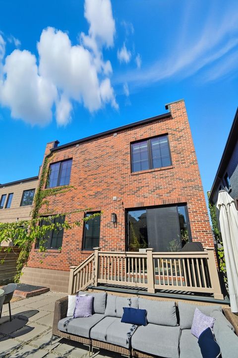 Tiny photo for 249 E Greenwood Avenue, Columbus, OH 43201 (MLS # 225037501)