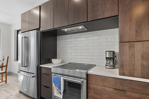 Tiny photo for 249 E Greenwood Avenue, Columbus, OH 43201 (MLS # 225037501)