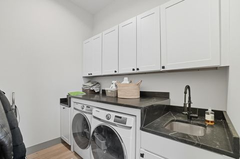 Tiny photo for 249 E Greenwood Avenue, Columbus, OH 43201 (MLS # 225037501)