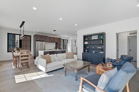 Tiny photo for 249 E Greenwood Avenue, Columbus, OH 43201 (MLS # 225037501)