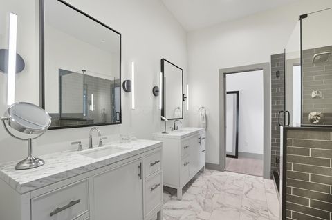 Tiny photo for 249 E Greenwood Avenue, Columbus, OH 43201 (MLS # 225037501)