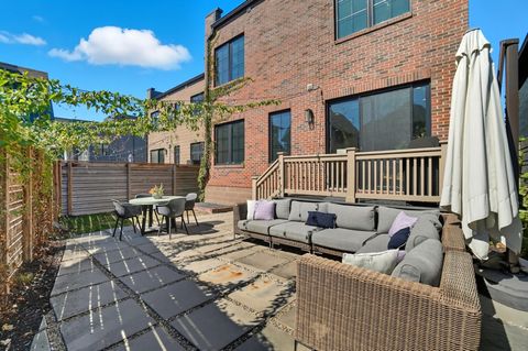 Tiny photo for 249 E Greenwood Avenue, Columbus, OH 43201 (MLS # 225037501)