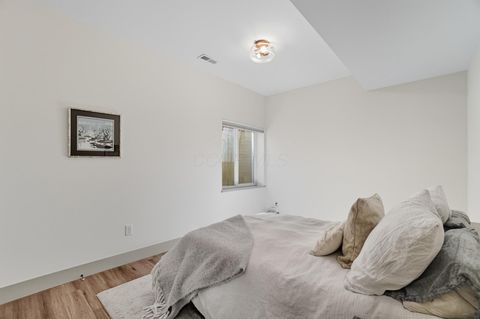 Tiny photo for 249 E Greenwood Avenue, Columbus, OH 43201 (MLS # 225037501)