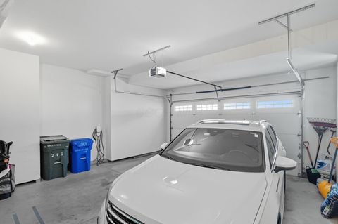 Tiny photo for 249 E Greenwood Avenue, Columbus, OH 43201 (MLS # 225037501)